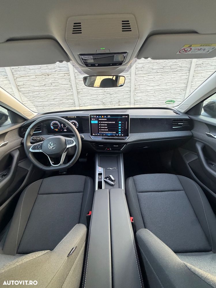 Volkswagen Passat - 2