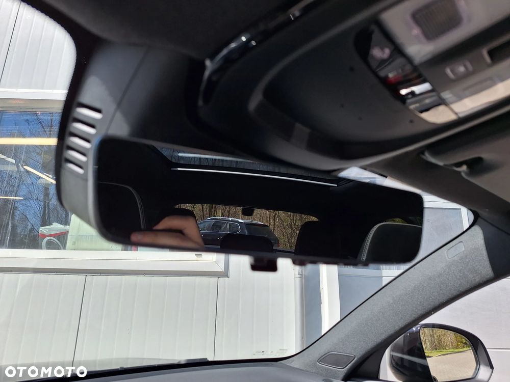 Volvo XC 40 B3 Ultra Dark - 30