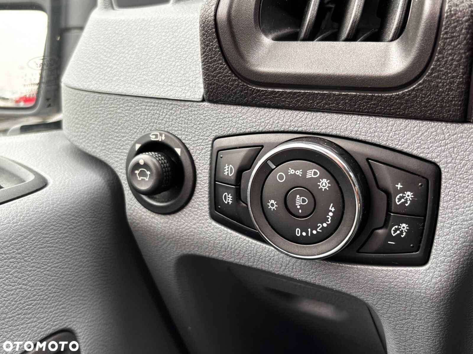 Ford transit 2,0 130KM - 20