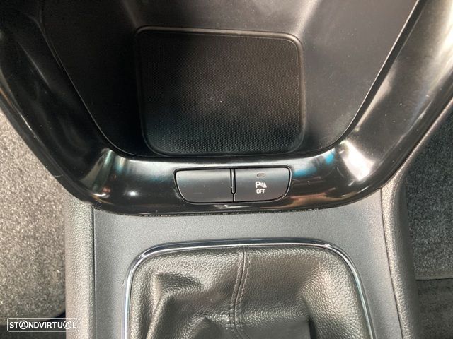 Kia Ceed S Coupé 1.6 CRDi TX Sport - 25