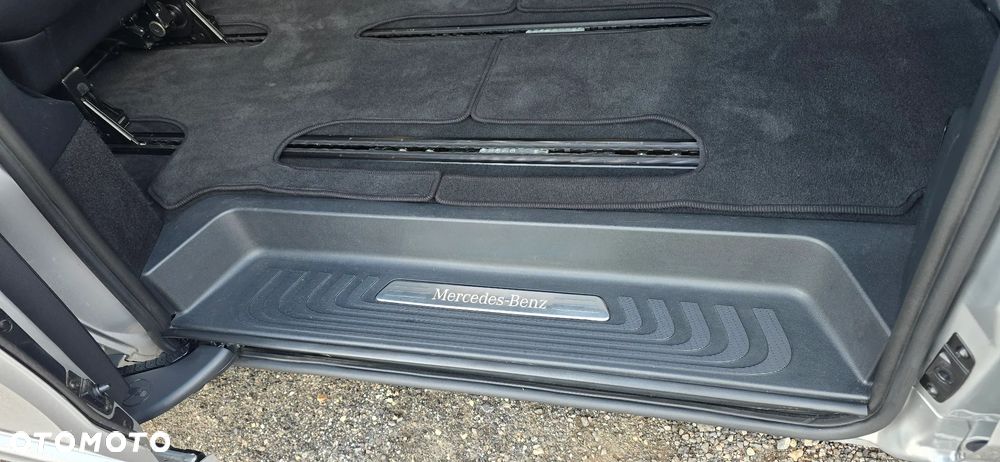 Mercedes-Benz Klasa V 300 d Avantgarde 9G-Tronic - 38