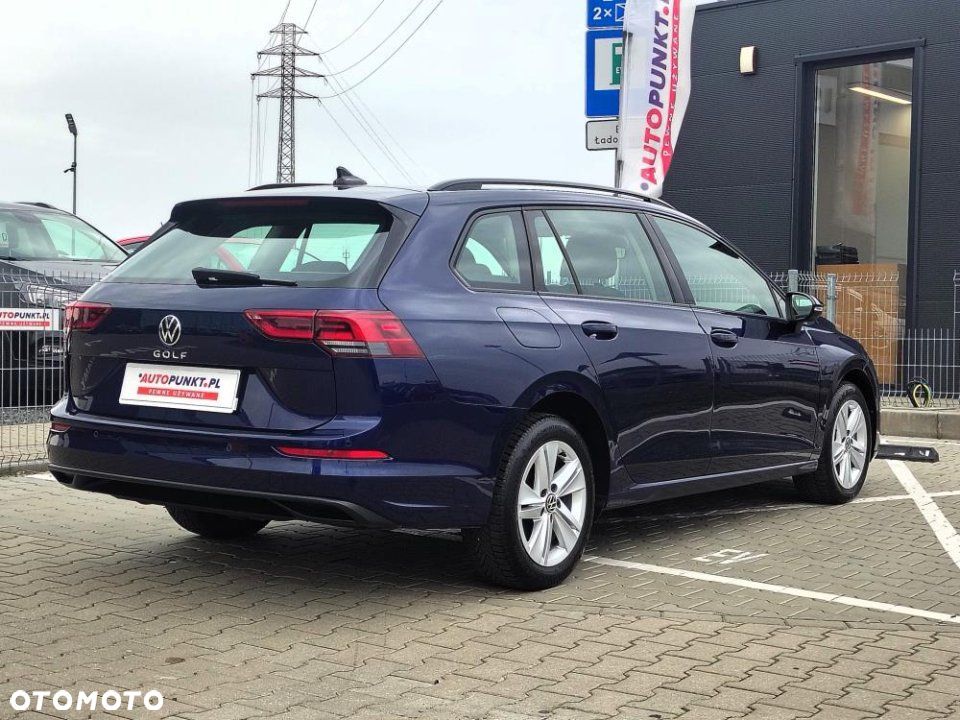 Volkswagen Golf - 6