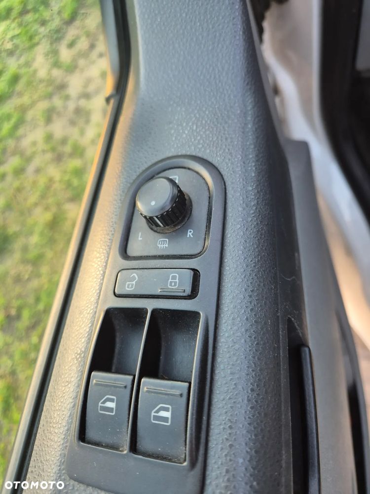 Volkswagen Trasporter - 16