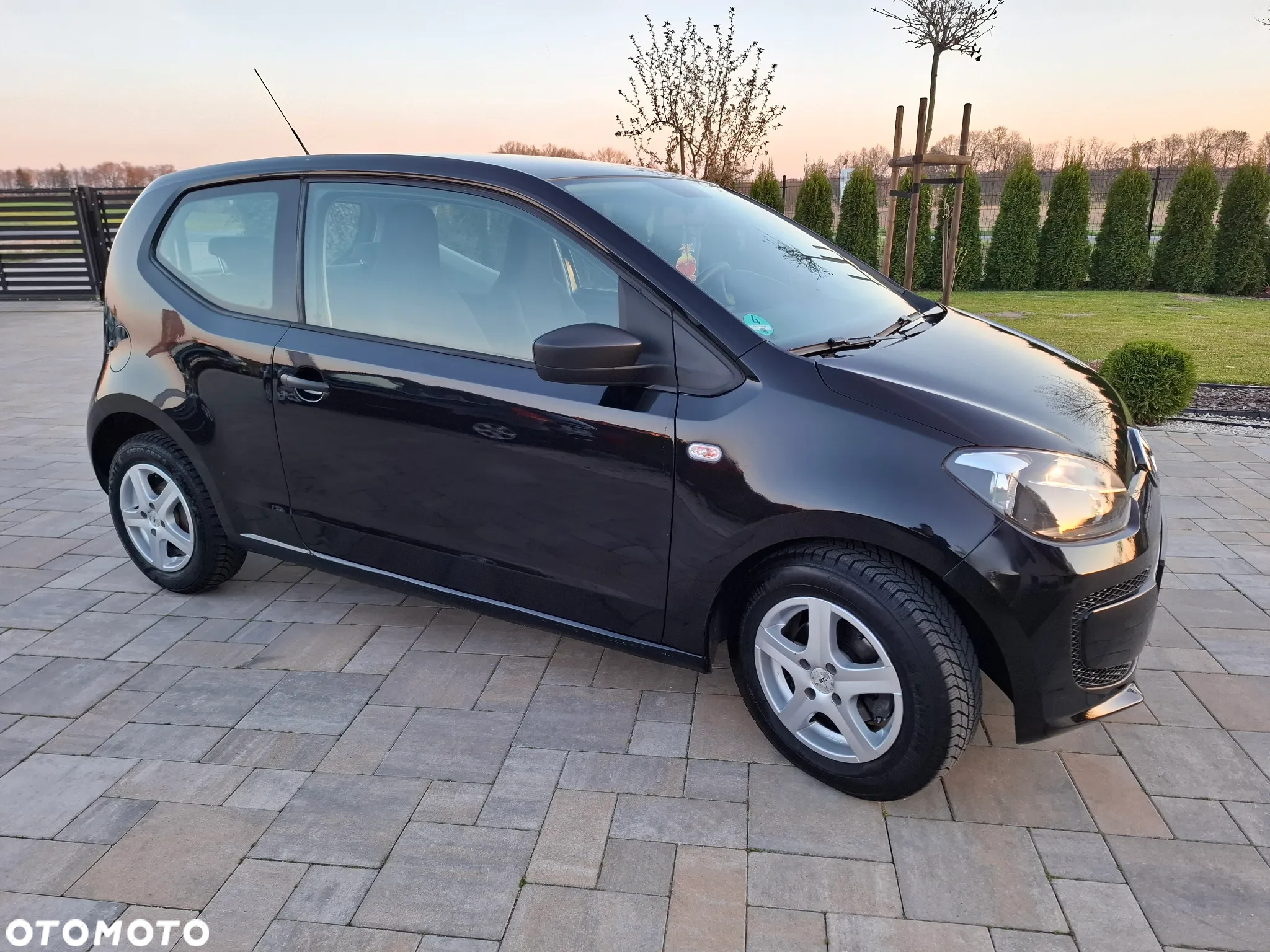 Volkswagen up! 1.0 street - 24