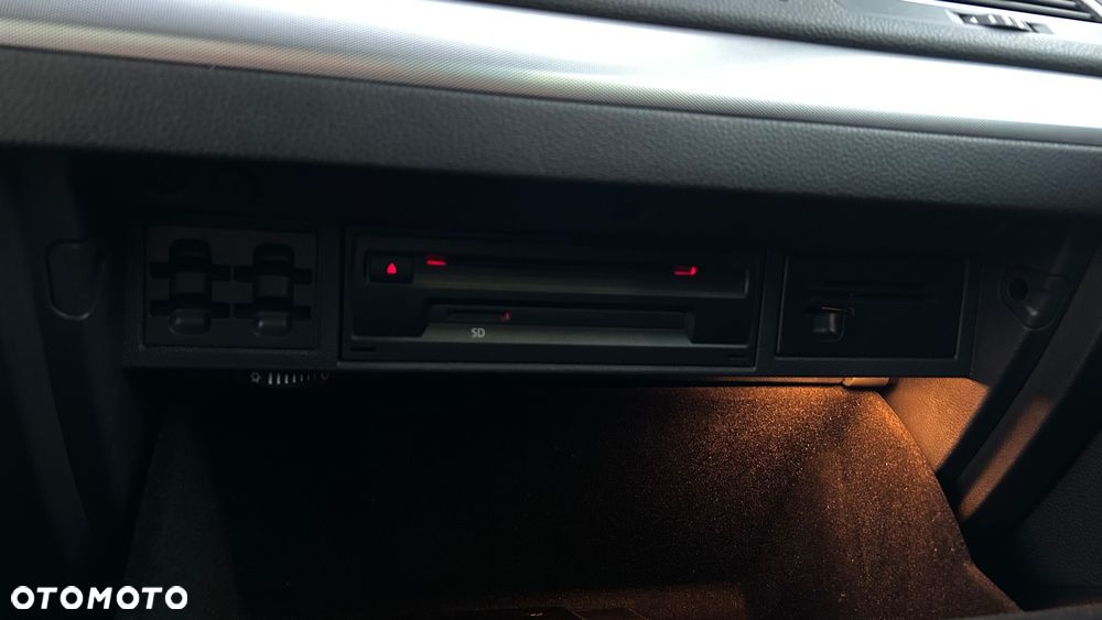 Volkswagen Golf 1.0 TSI (BlueMotion Technology) DSG Comfortline - 38