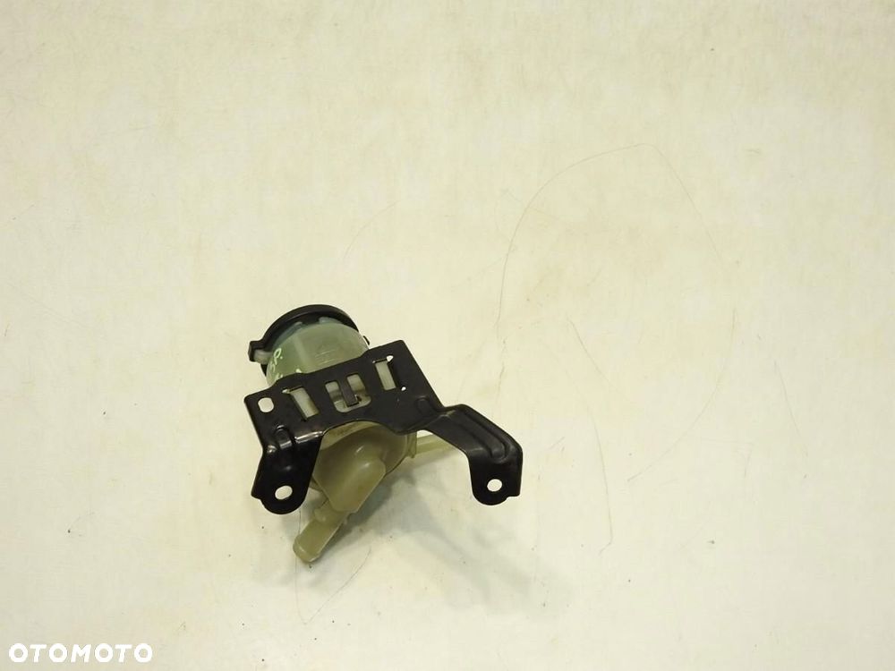 ZBIORNICZEK WSPOMAGANIA TOYOTA COROLLA VERSO II 1.8 VVTI - 3