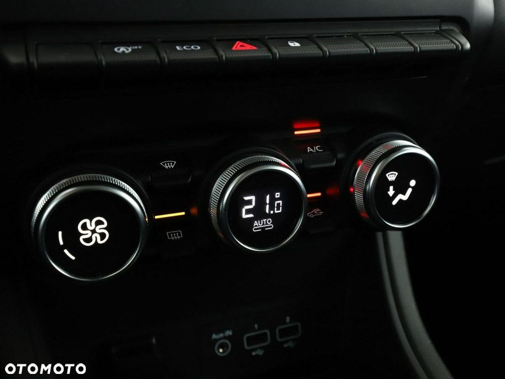 Renault Captur TCe Mild Hybrid 140 TECHNO - 27