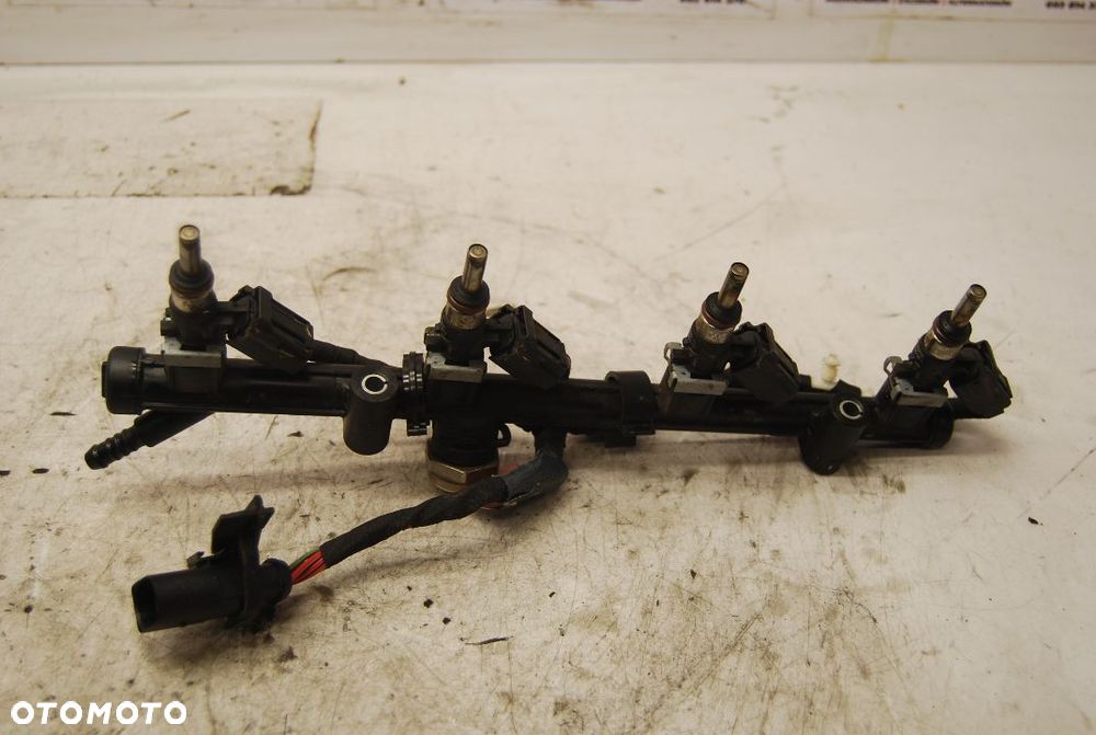 LISTWA WTRYSKOWA WTRYSKI 2.0 TFSI 06K133681C VW PASSAT B8 AUDI SEAT SKODA - 3