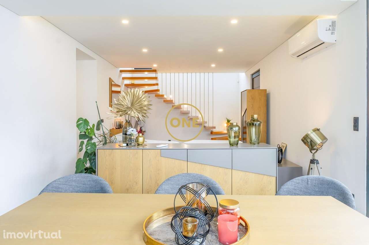 Moradia T3 Contemporânea | Ponta Delgada, São Miguel - Açores - Grande imagem: 3/12