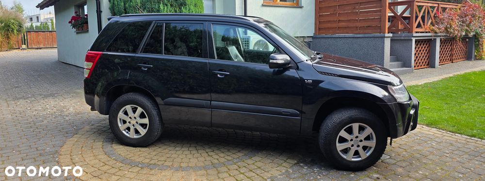 Suzuki Grand Vitara 3.2 V6 Elegance - 2