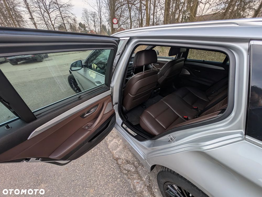 BMW Seria 5 528i xDrive Luxury Line - 8