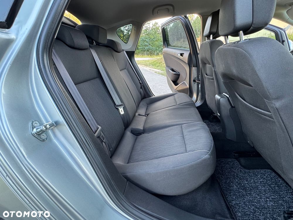 Opel Astra 1.4 Turbo 150 Jahre - 33