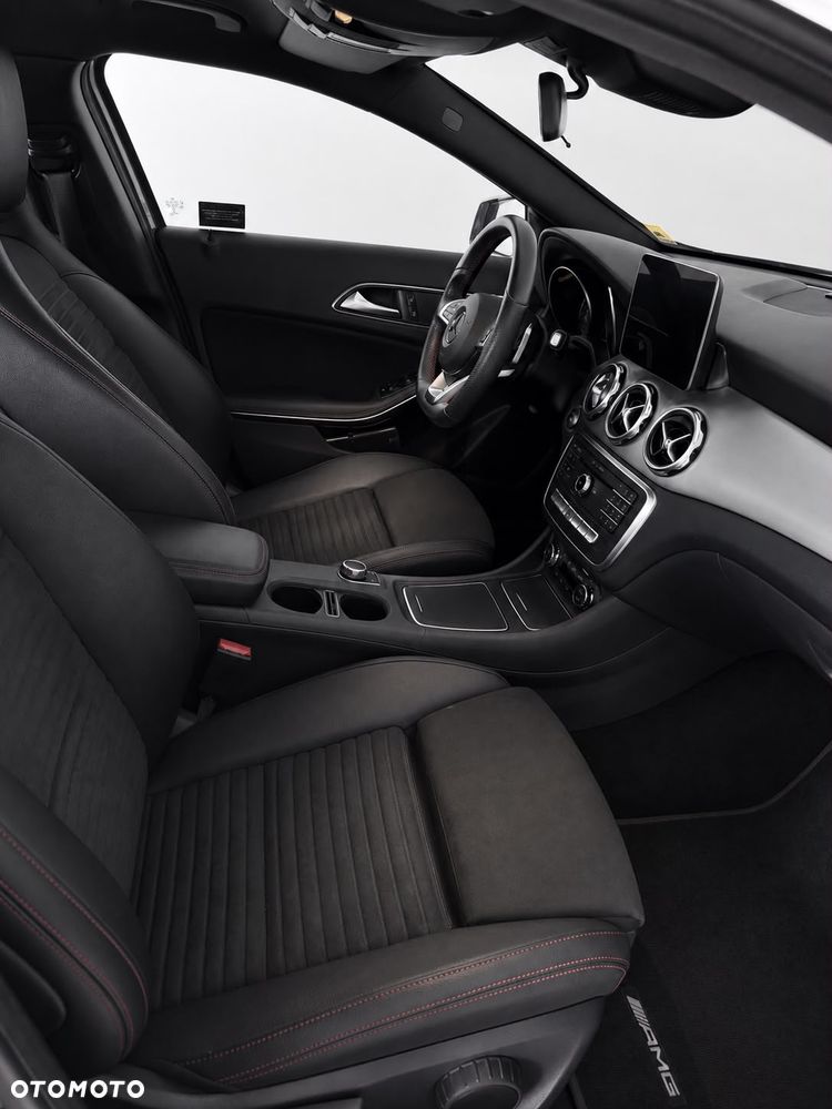 Mercedes-Benz GLA 220 4-Matic AMG Line - 5