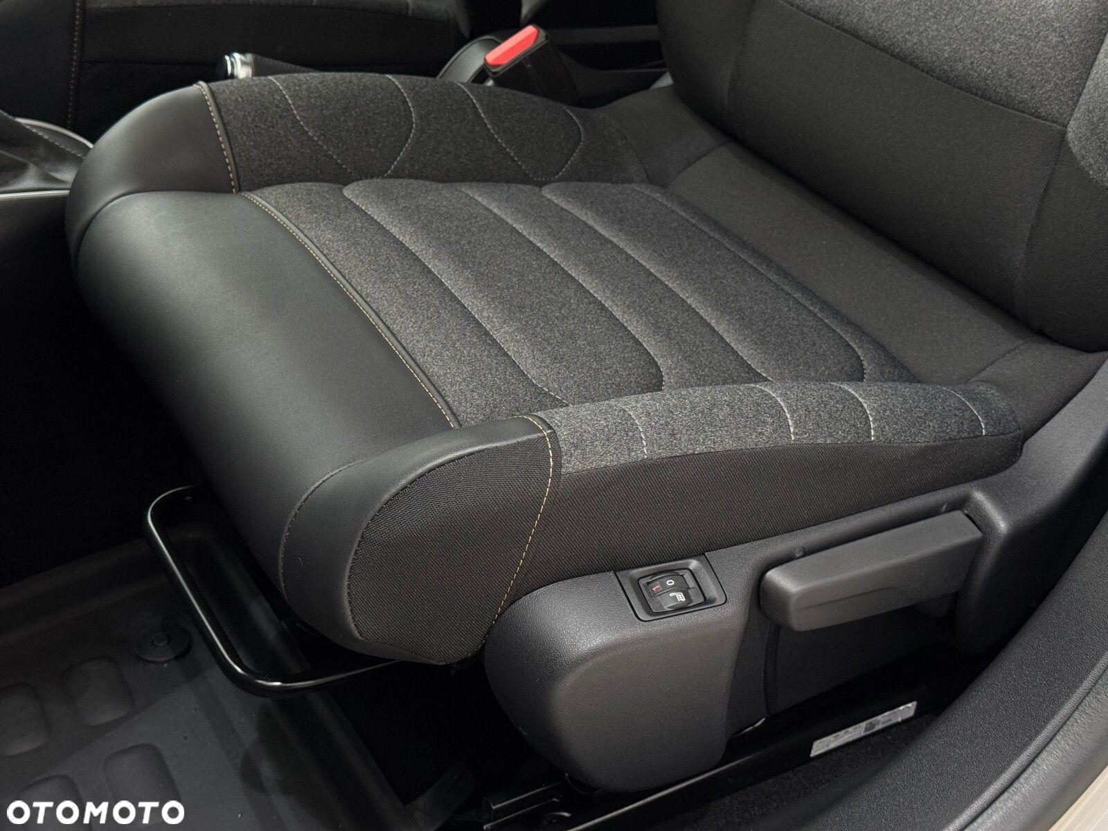 Citroën C3 1.2 PureTech Max EAT6 - 11