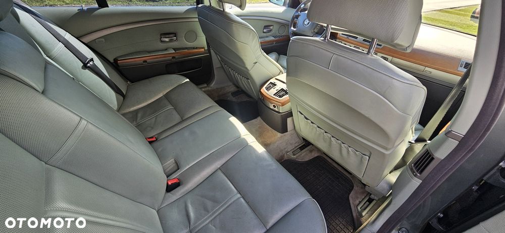 BMW Seria 7 - 7