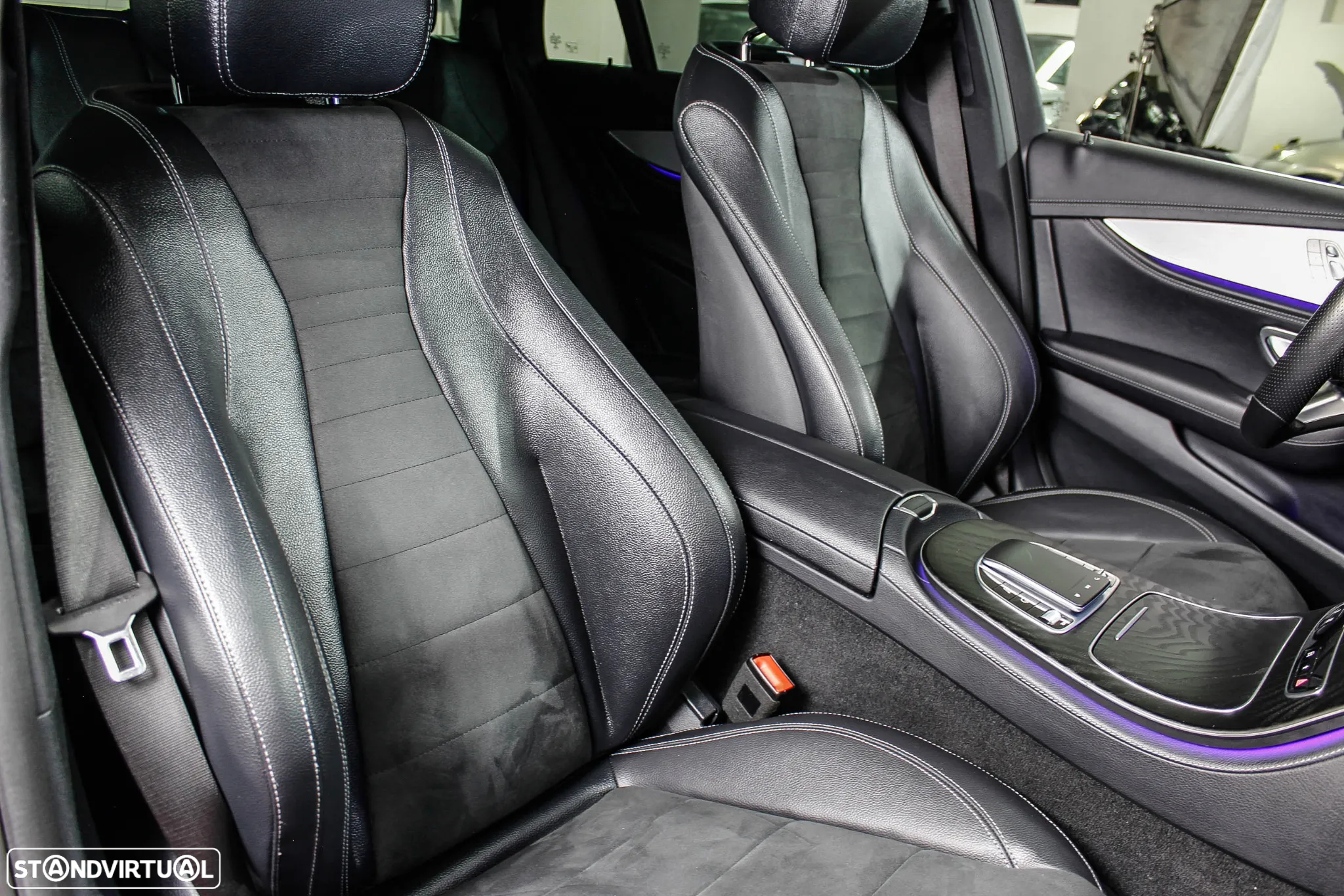Mercedes-Benz E 300 de AMG Line - 19