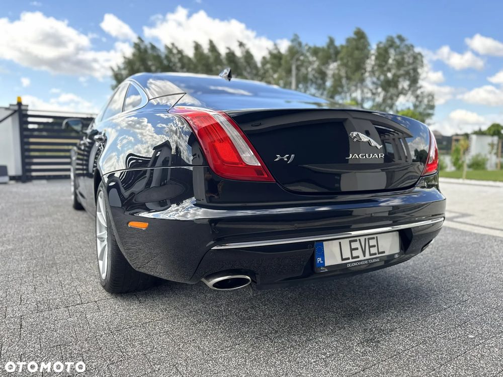 Jaguar XJ 3.0 V6 Premium Luxury - 17