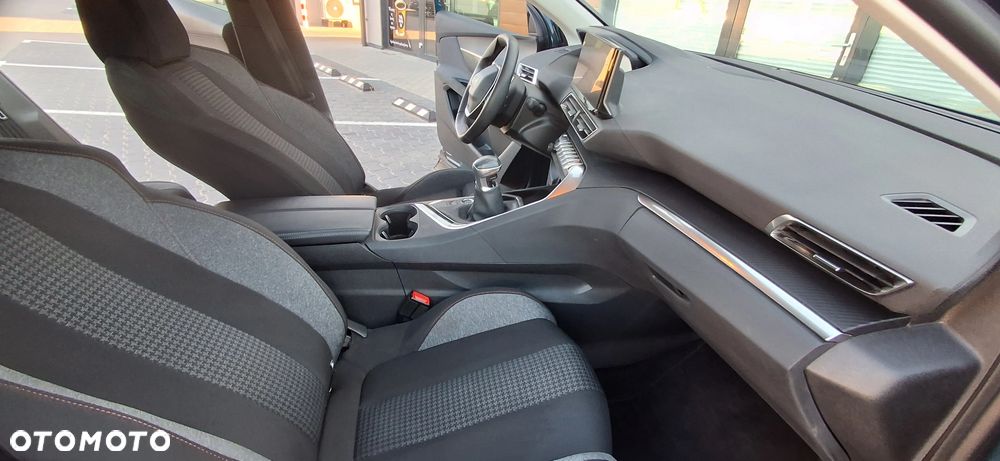 Peugeot 3008 - 8