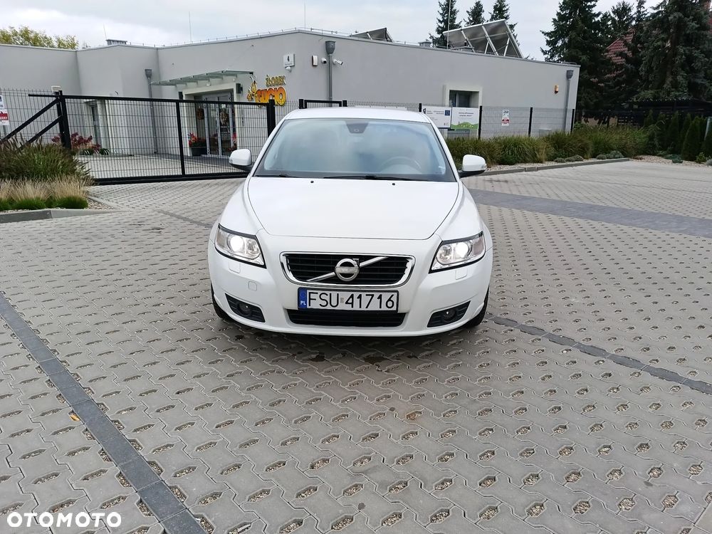 Volvo V50 D2 R-Design - 16