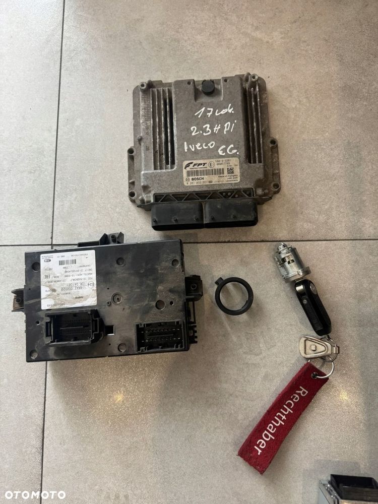 Iveco Daily 2,3 E6 zestaw sterownik 0281032557 - 2