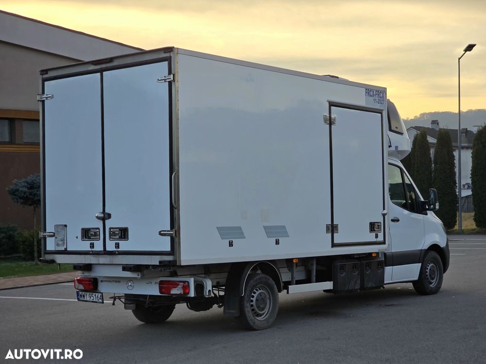 Mercedes-Benz Sprinter - 3