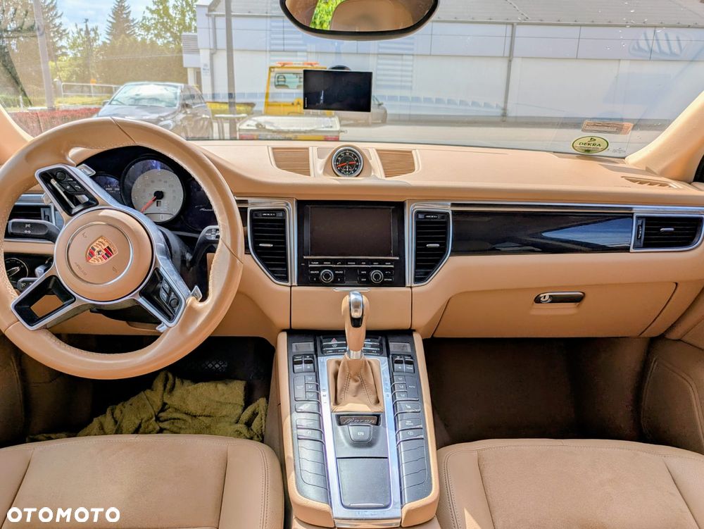 Porsche Macan - 11