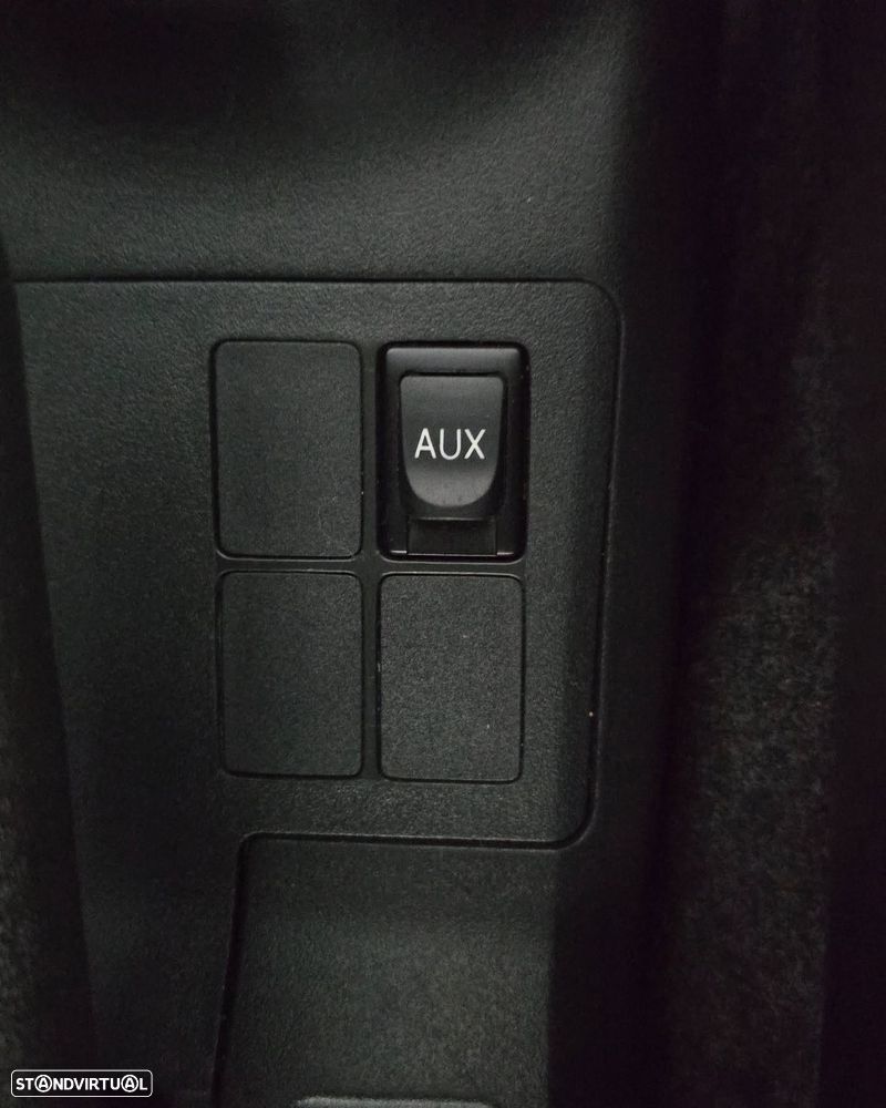 Toyota Yaris 1.4 D-4D AC - 8