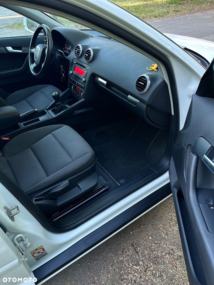 Audi A3 Sportback - 9
