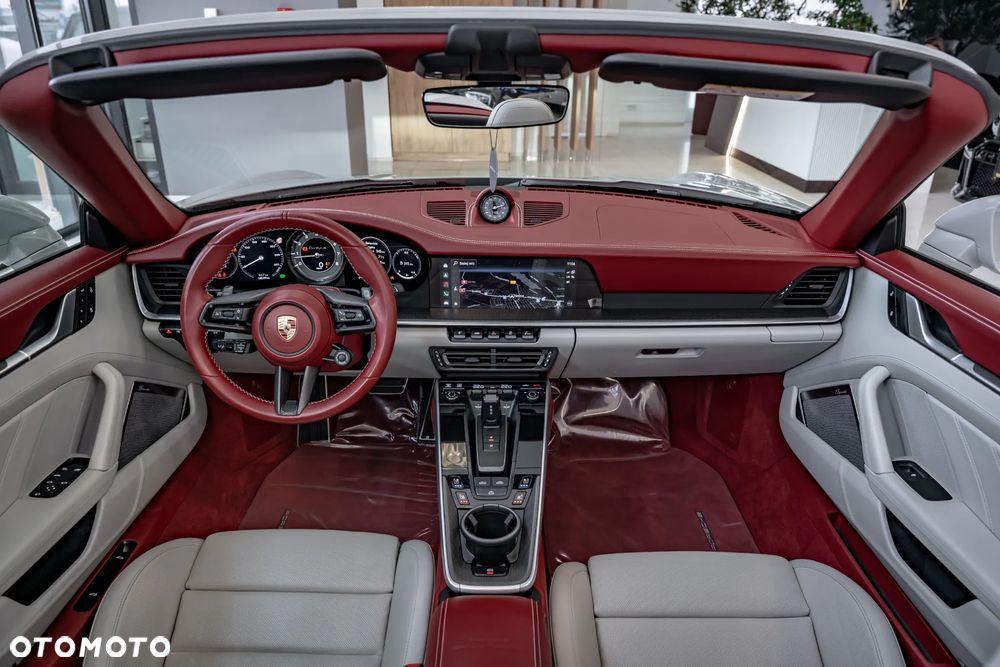 Porsche 911 Turbo S - 32