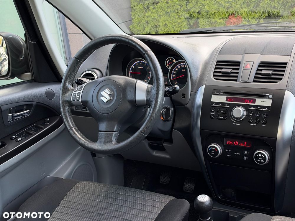 Suzuki SX4 1.6 VVT 4x4 Style - 33