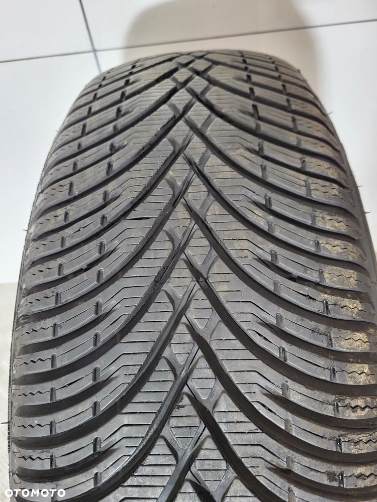 Opona KLEBER Krisalp HP3 SUV 235/60R18 - 2