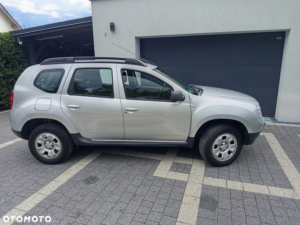Dacia Duster 1.6 16V 4x2 Laureate - 10