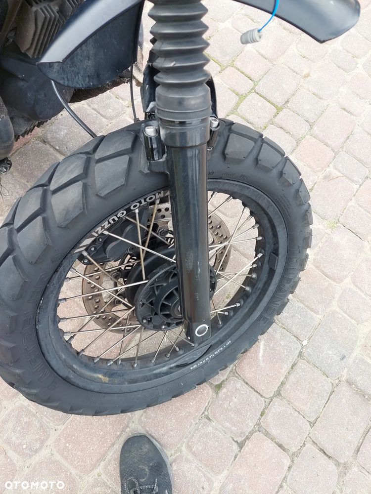 Moto Guzzi V7 - 10