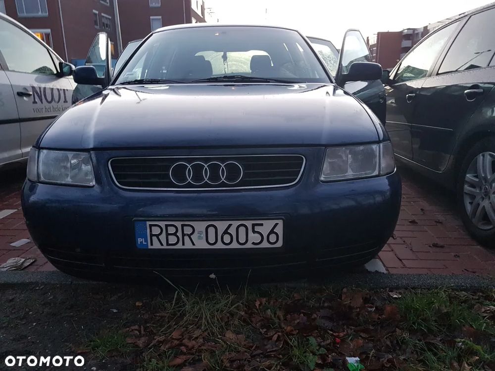 Audi A3 Sportback 1.9 TDI Ambiente - 1