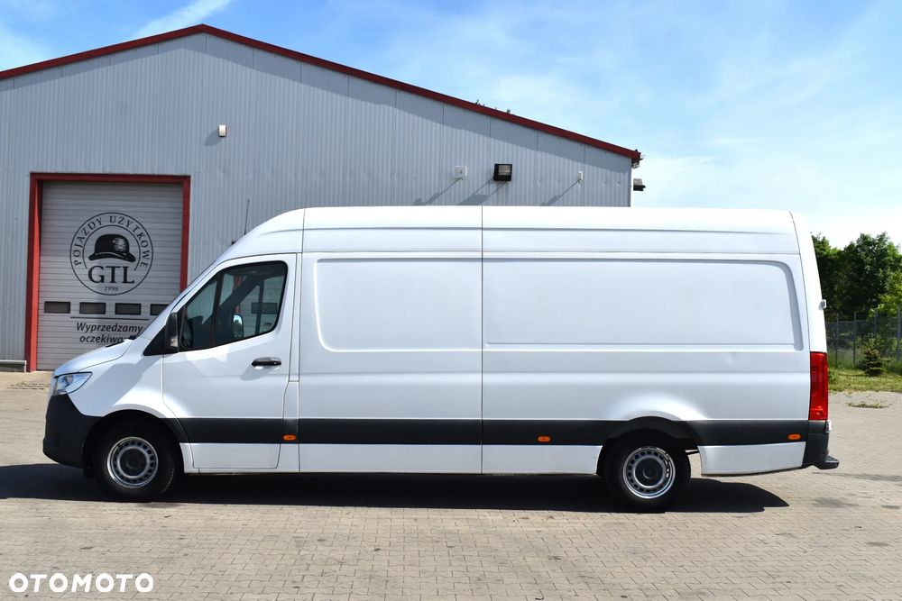 Mercedes-Benz Sprinter - 5