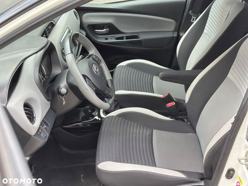 Toyota Yaris 1.33 VVT-i Edition - 19