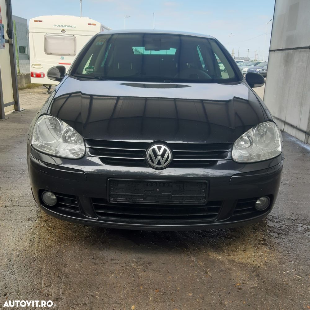 Volkswagen Golf - 5