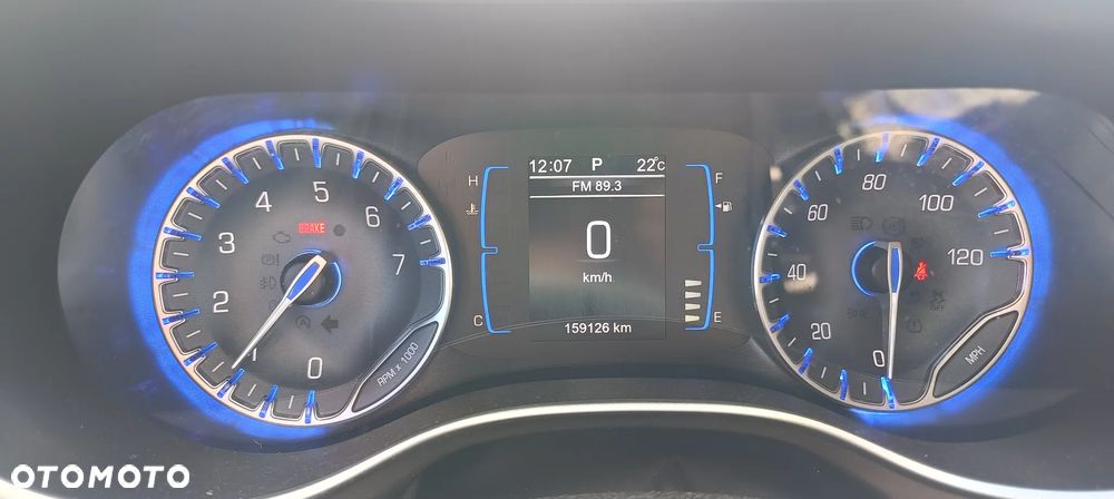 Chrysler Pacifica - 8