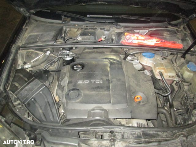 Dezmembrez Dezmembrez Audi A4 ,an ,2.0 TDI ,cod motor BLB - 2