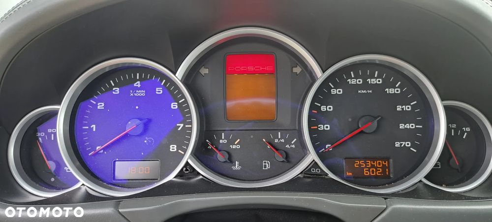 Porsche Cayenne - 19