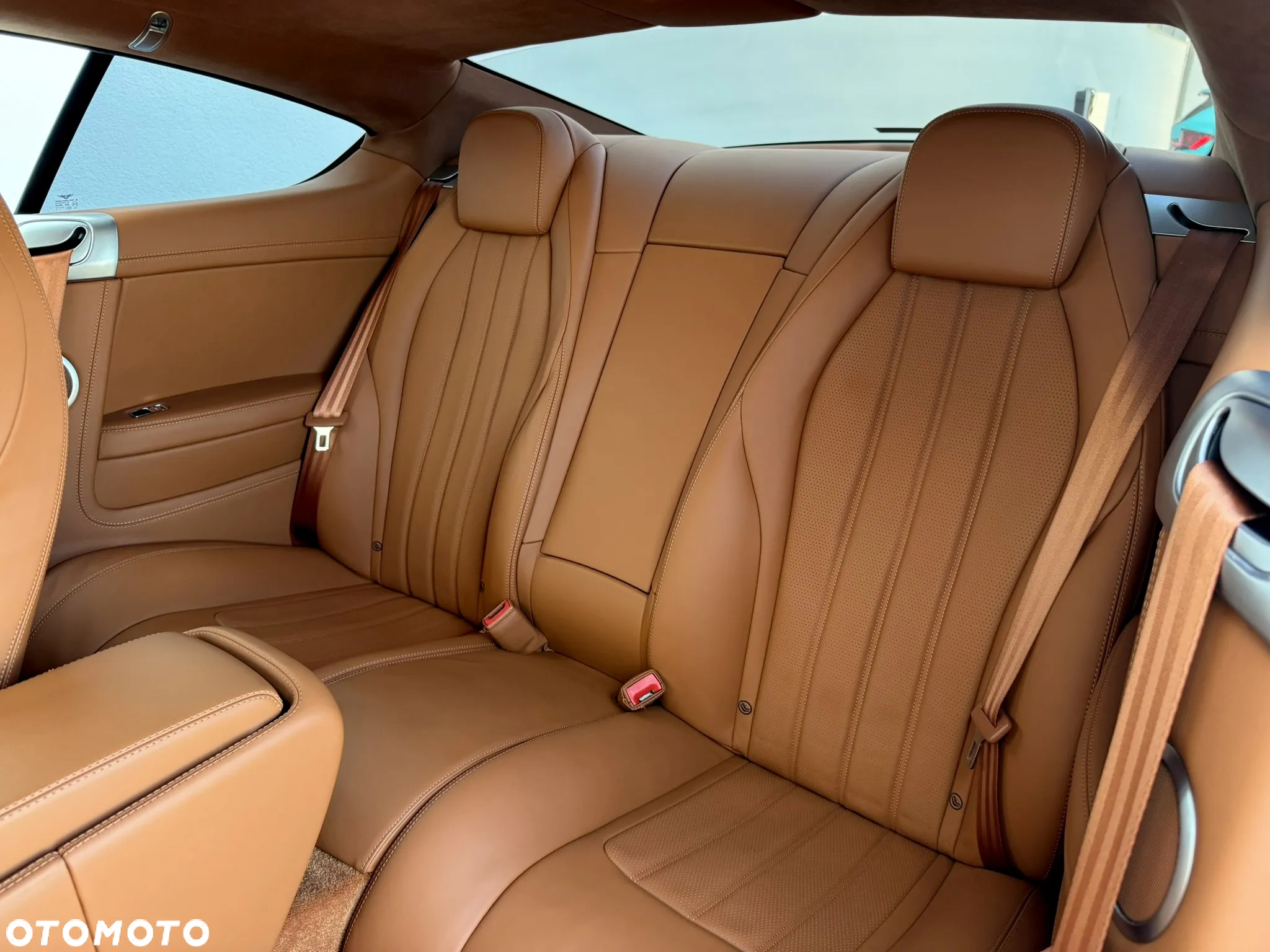 Bentley Continental GT - 17