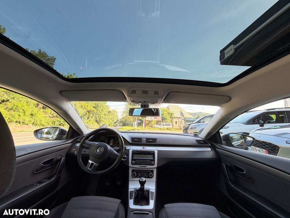 Volkswagen Passat CC - 8