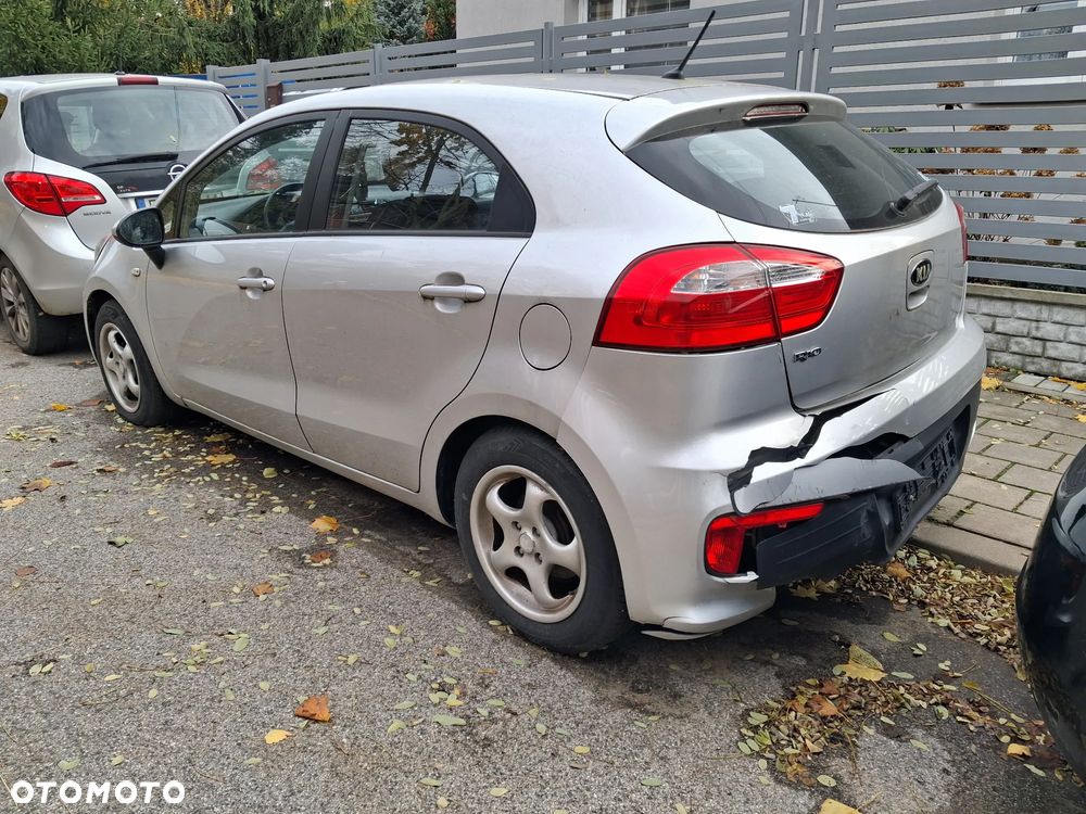 Kia Rio - 3