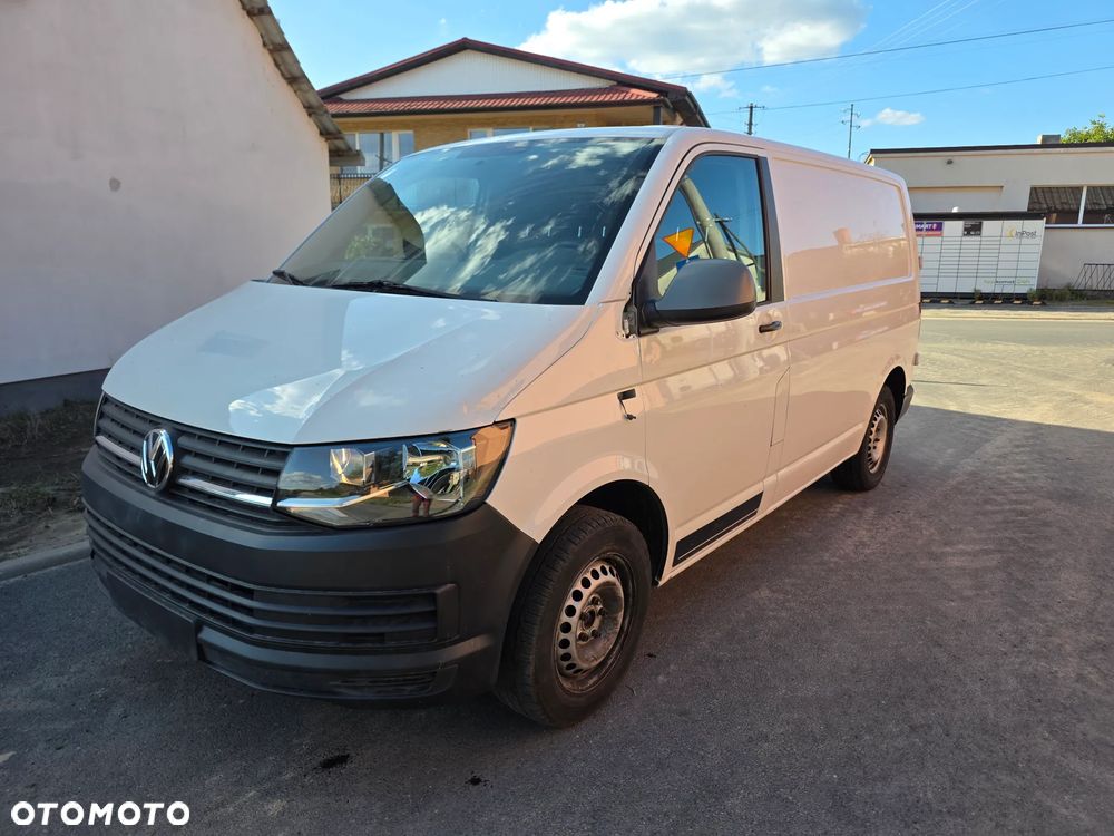 Volkswagen Transporter - 2
