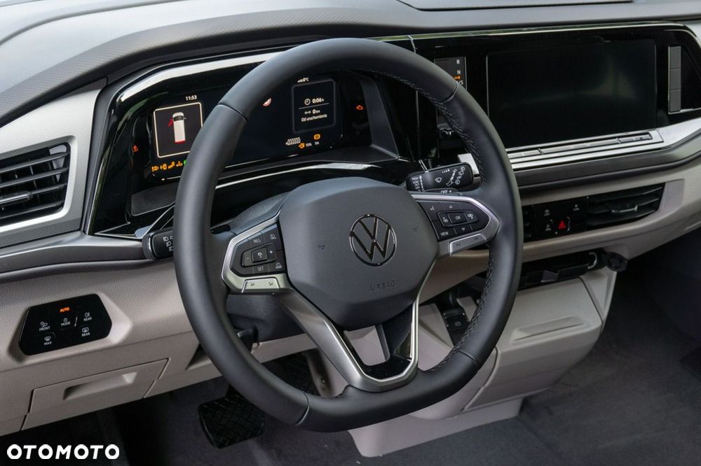Volkswagen Multivan - 15