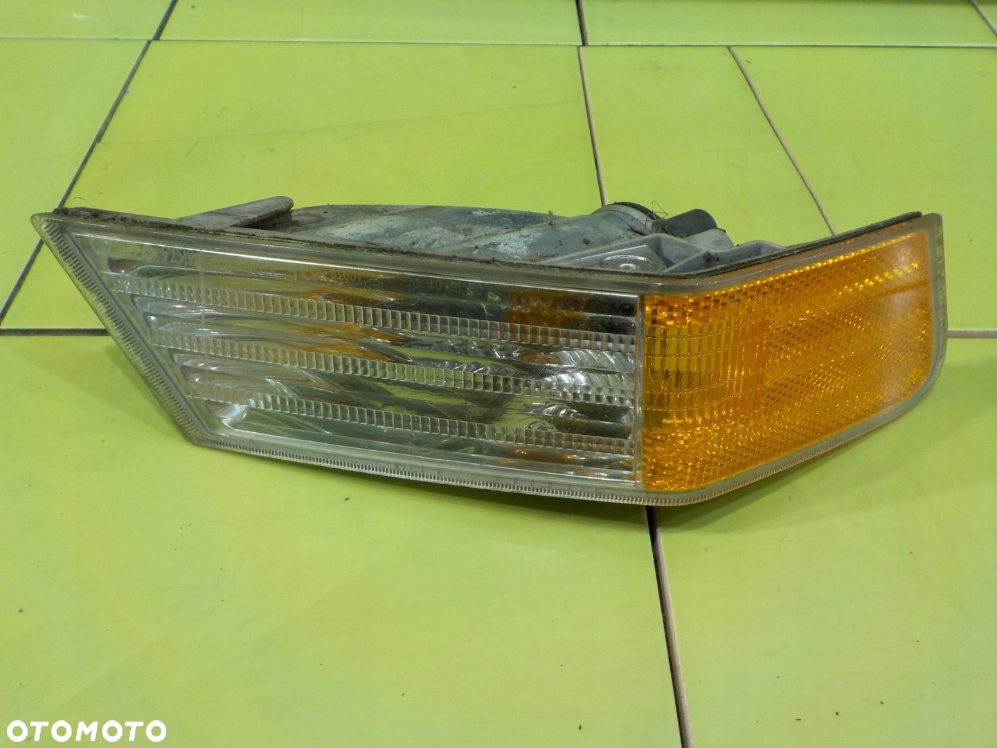 JEEP PATRIOT 2.0 CRD 08r 5D kierunkowskaz prawy przod - 1