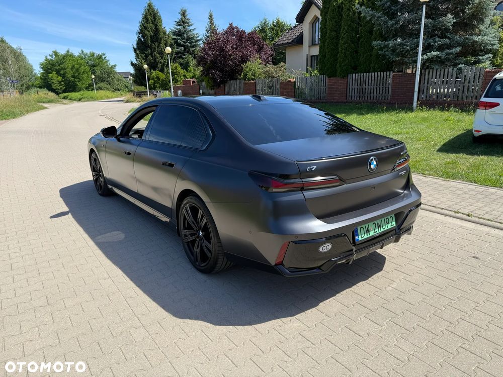BMW i7 105.7kWh xDrive60 Individual Edition - 5