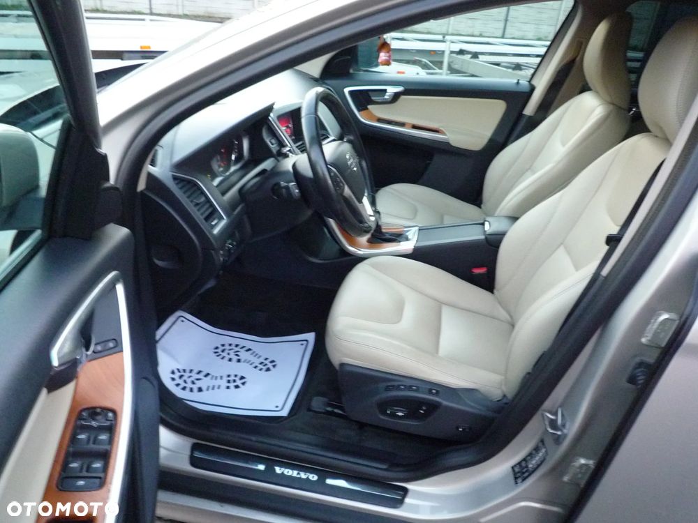 Volvo XC 60 D3 Drive-E Summum - 14