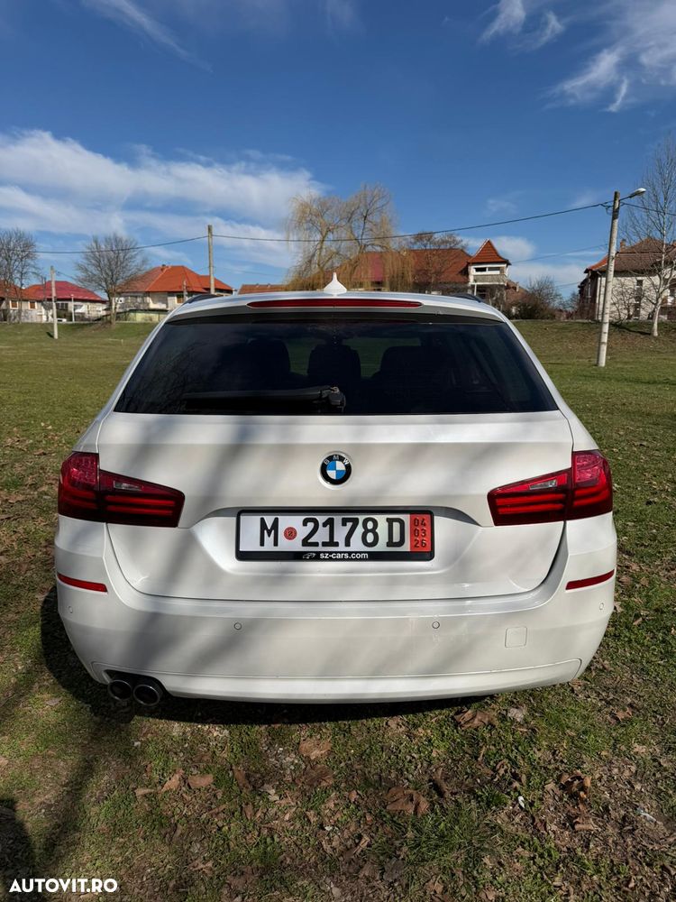 BMW Seria 5 520d Aut. Luxury Line - 11