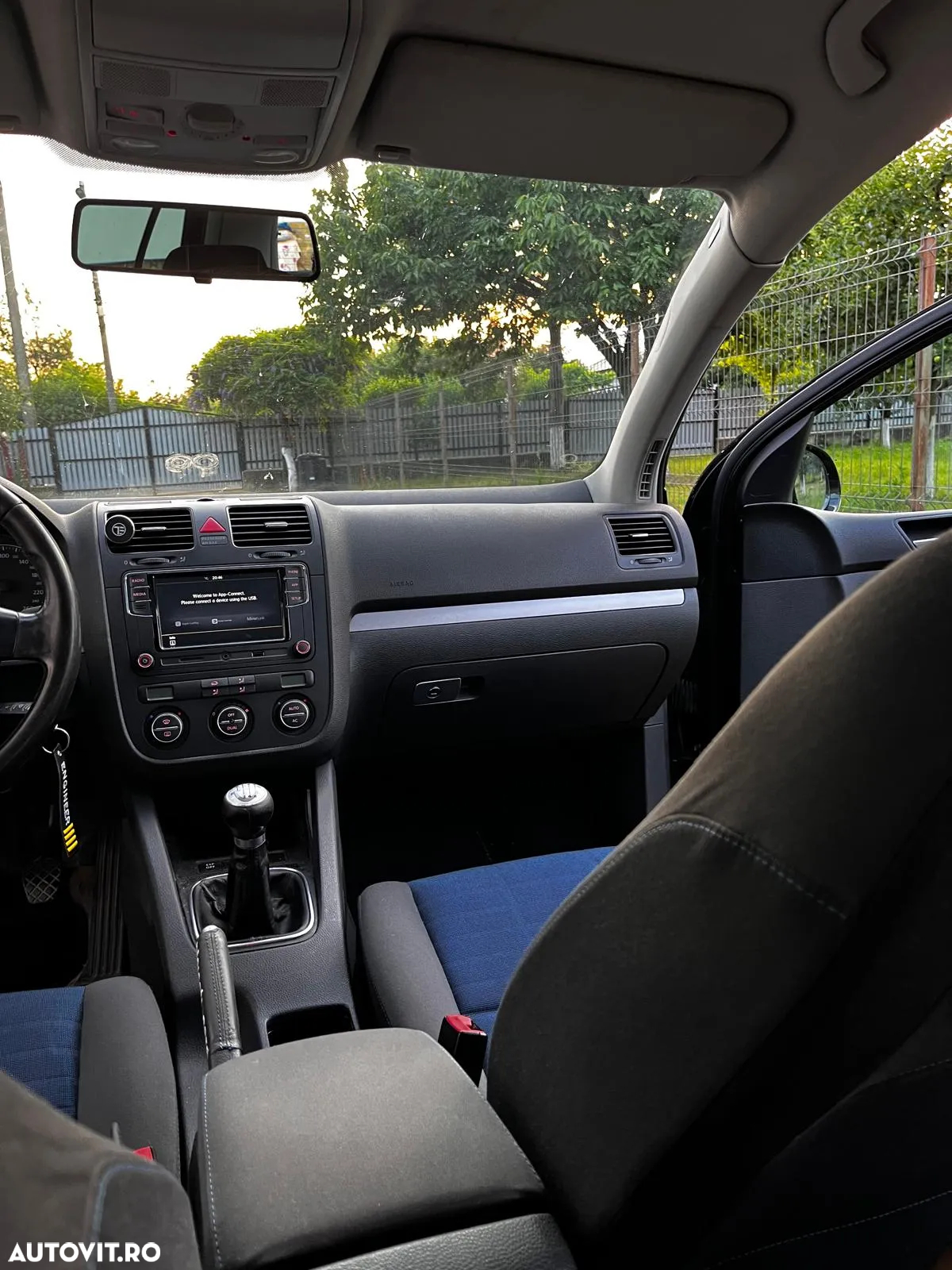 Volkswagen Golf 1.9 TDI Comfortline DPF - 11